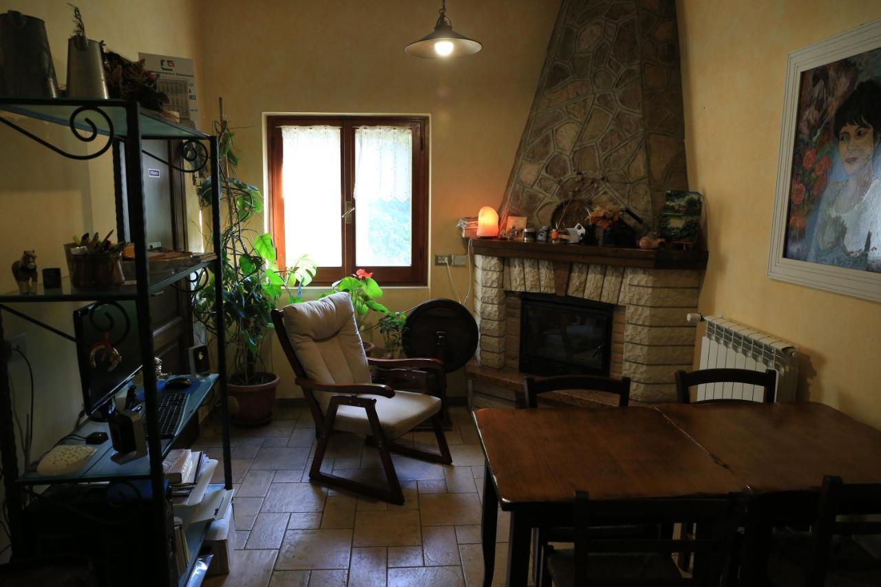 Agriturismo Il Casale Pica Posta Ngoại thất bức ảnh
